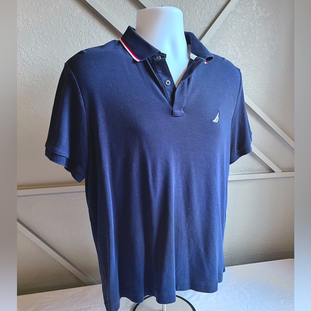 Nautica Men's Classic Fit Short Sleeve Dual Tipped - Size Medium